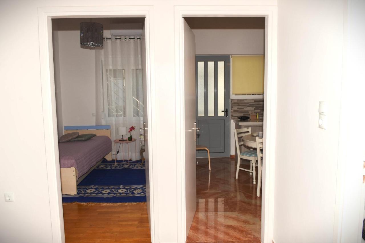 Appartamento Ellis House Agrinio Esterno foto