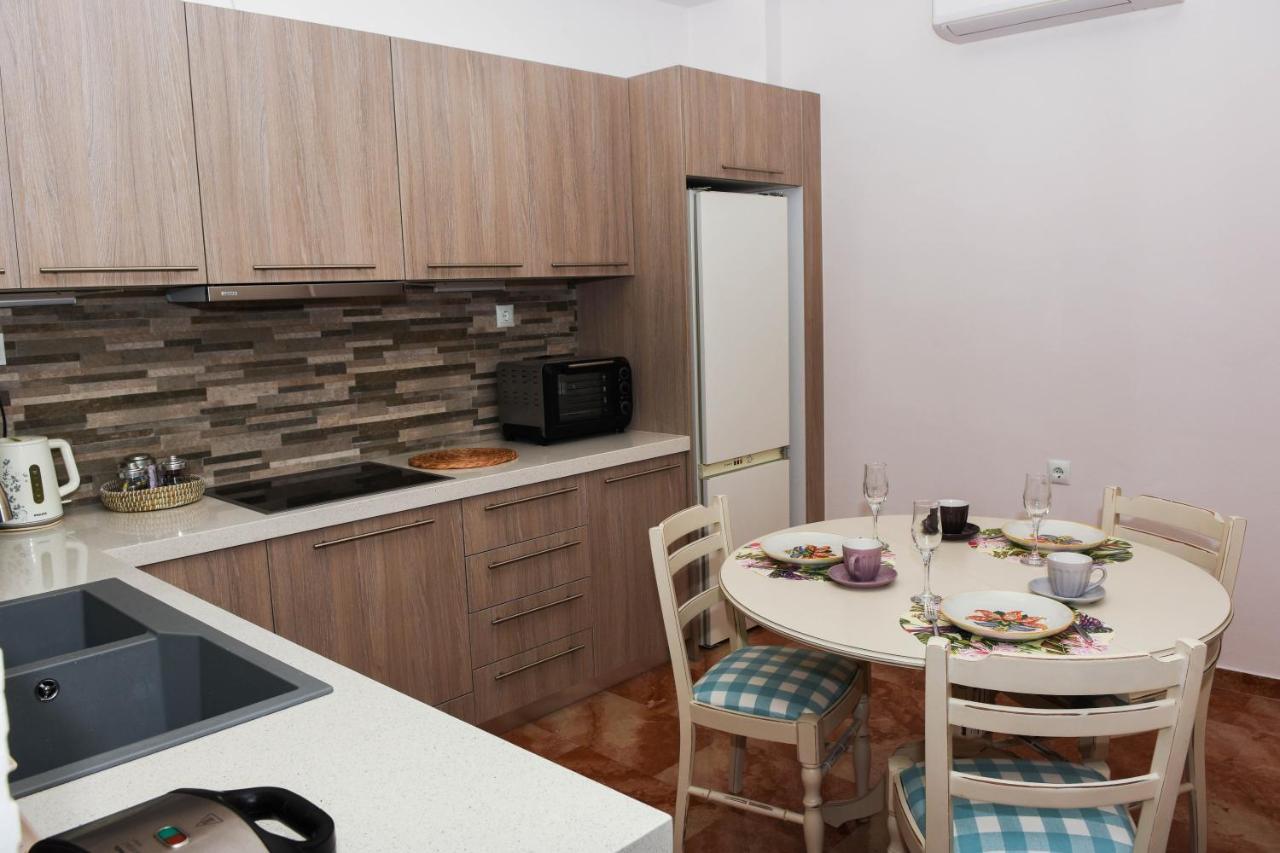 Appartamento Ellis House Agrinio Esterno foto